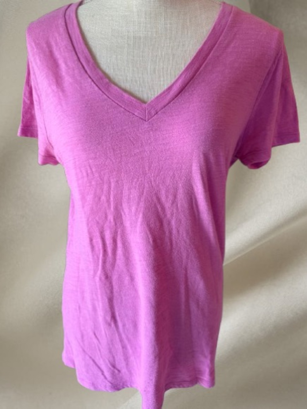 Mossimo Supply Co. V-Neck Short Sleeve Tee - Bright Pink